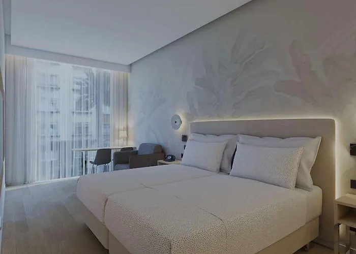 Hotel Innside Tenerife Cruz 4*