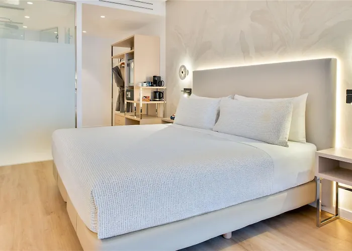 Innside Tenerife Cruz Hotel 4*