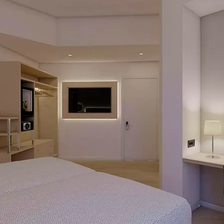 Innside Tenerife Cruz מלון