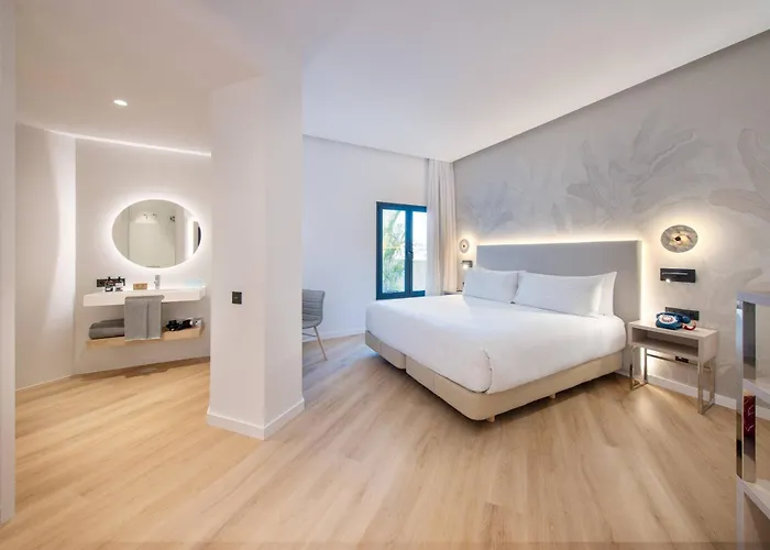 Innside Tenerife Cruz Hotel 4*